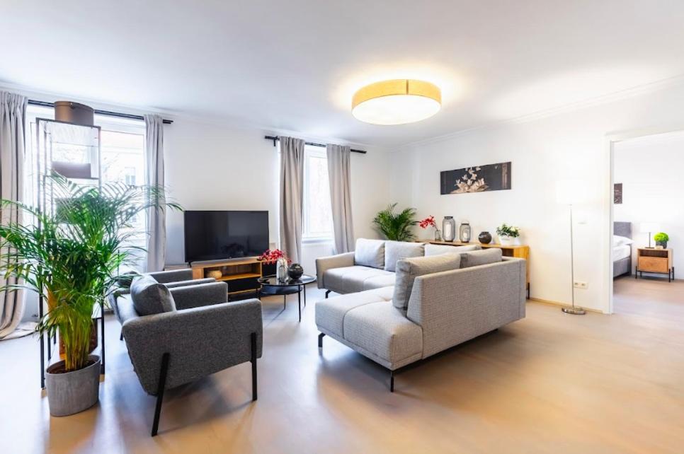 Experience Central Vienna From A Stylish And Modern Apartment ภายนอก รูปภาพ