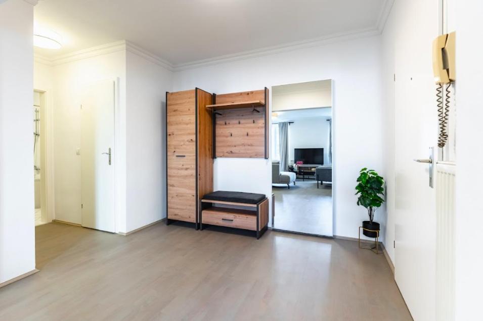 Experience Central Vienna From A Stylish And Modern Apartment ภายนอก รูปภาพ